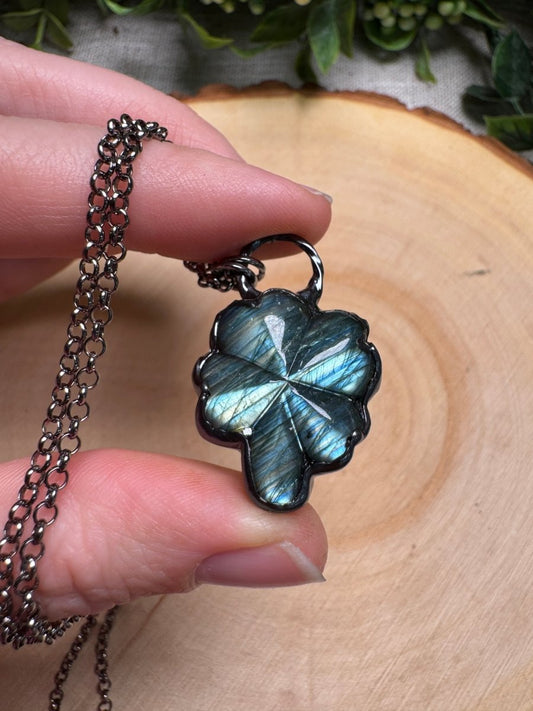 Labradorite Four Leaf Clover Necklace – Necklace