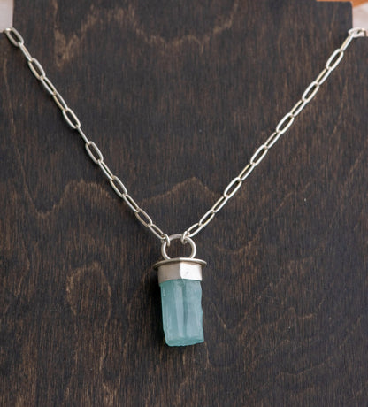 LIGHTED WAY AQUAMARINE NECKLACE –
