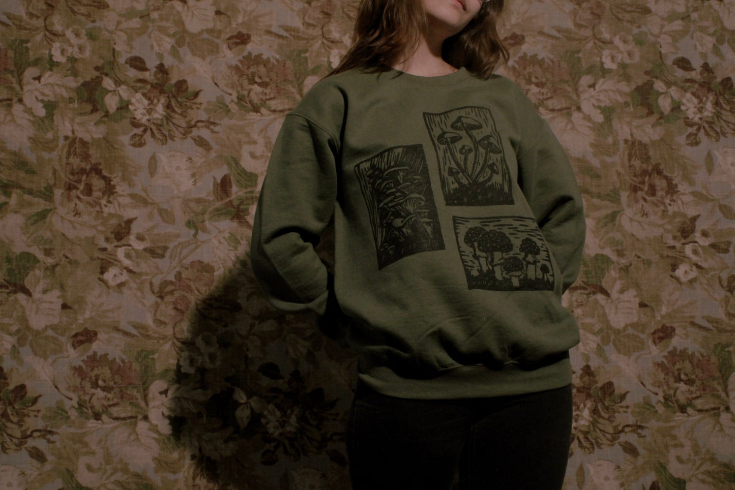Mushroom Sweater – Cozy Unisex Pullover with Nature-Inspired Design