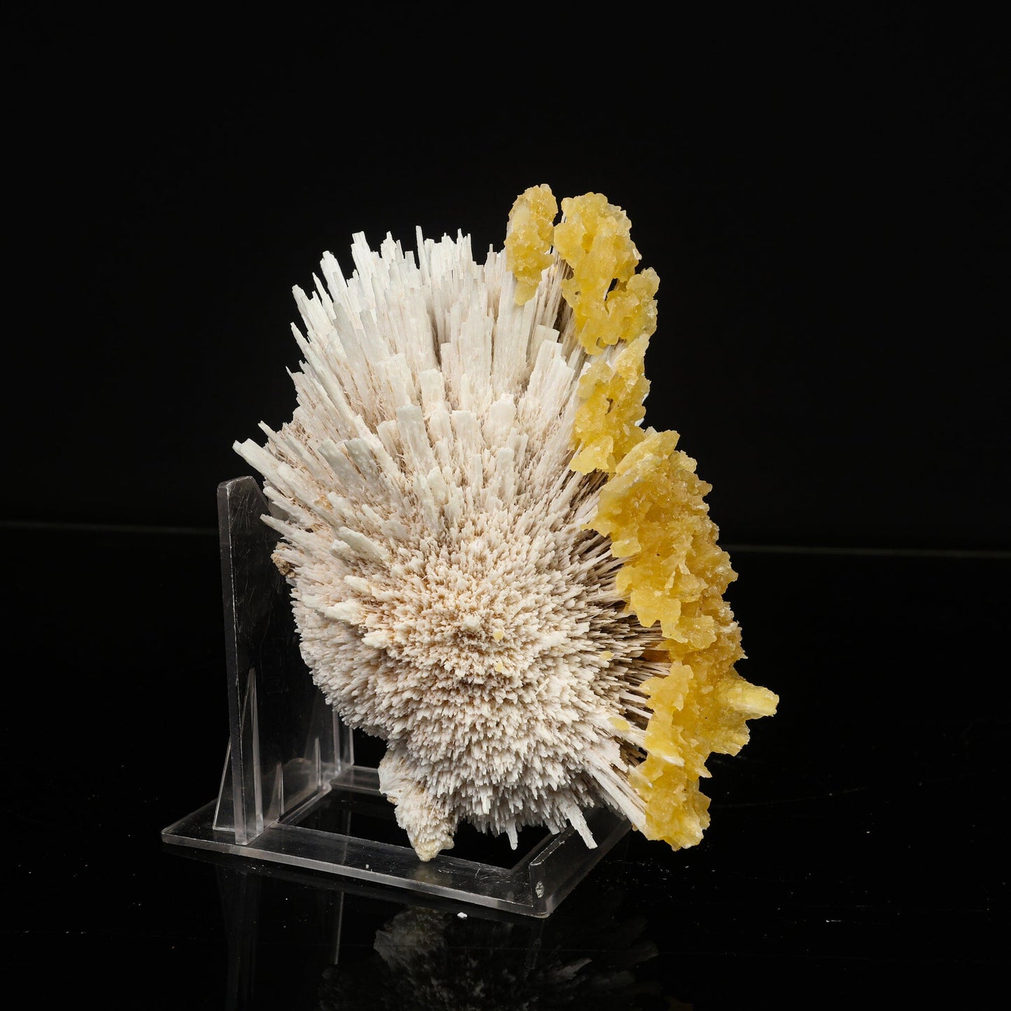 New Find Calcite Layer on Mordenite Natural Mineral Specimen – Mordenite