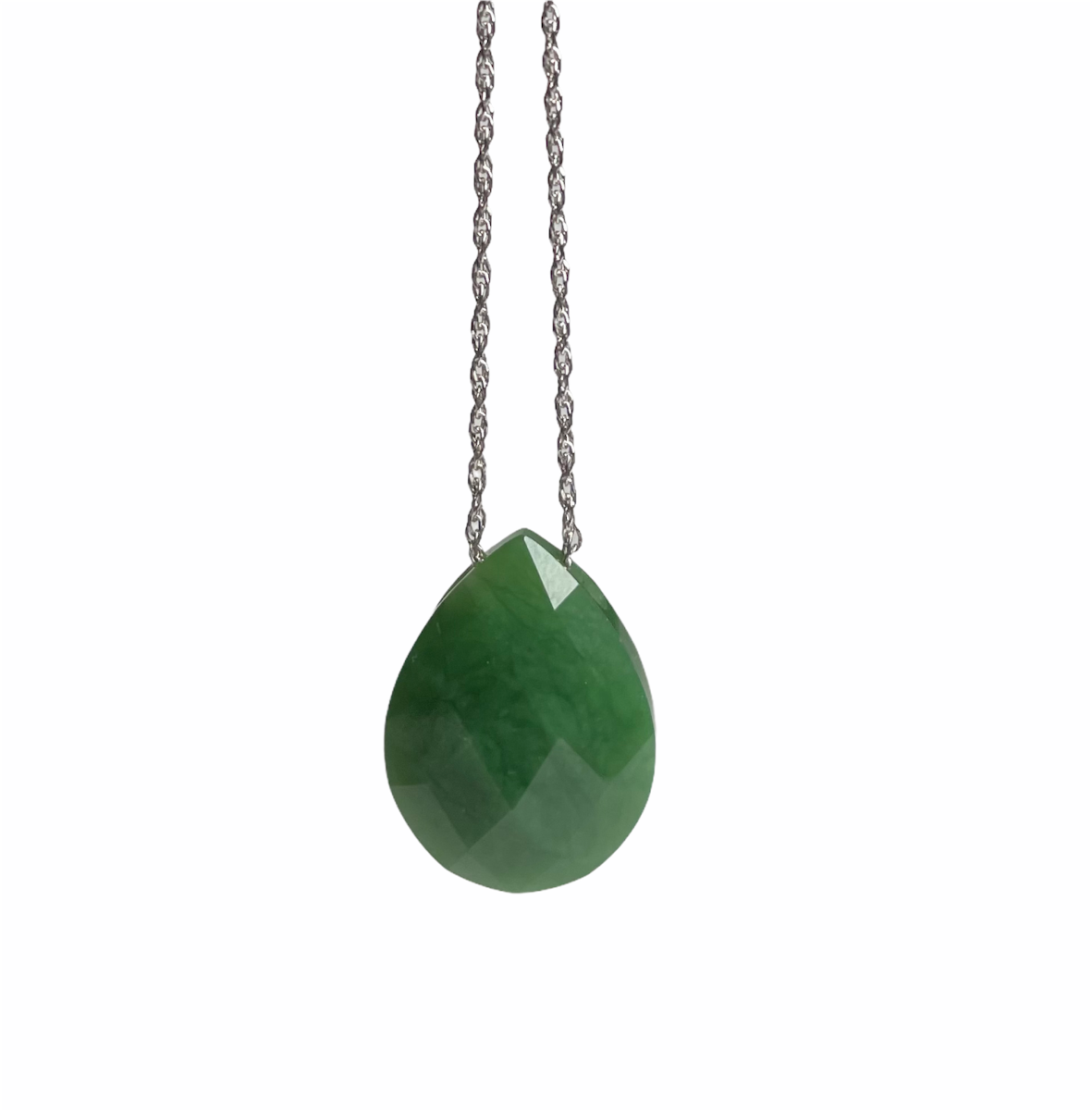 Faceted Teardrop Jade Pendant 17×22mm – Elegant Green Gem Jewelry