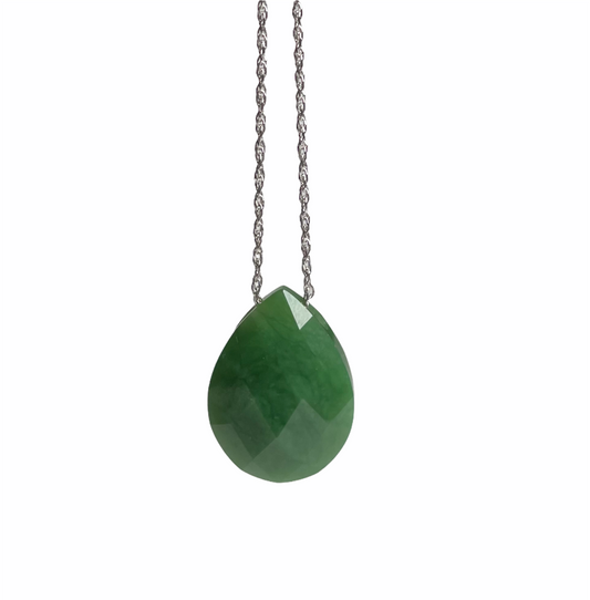 Faceted Teardrop Jade Pendant 17×22mm – Elegant Green Gem Jewelry