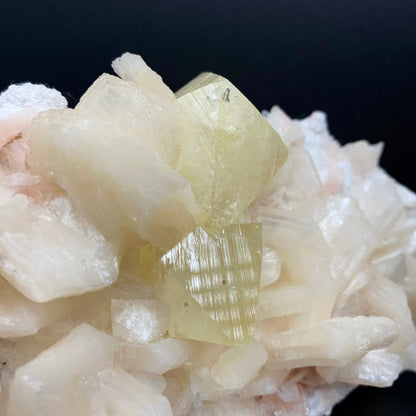 Powellite – Powellite