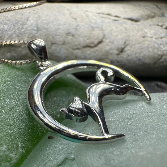 Crescent Moonrise Cat Necklace – Pendant