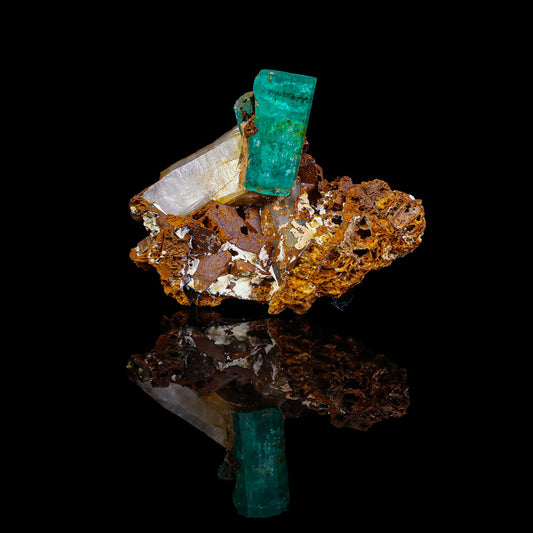 Rare Deep green Emeralds Natural Mineral Specimen Museum – Emerald