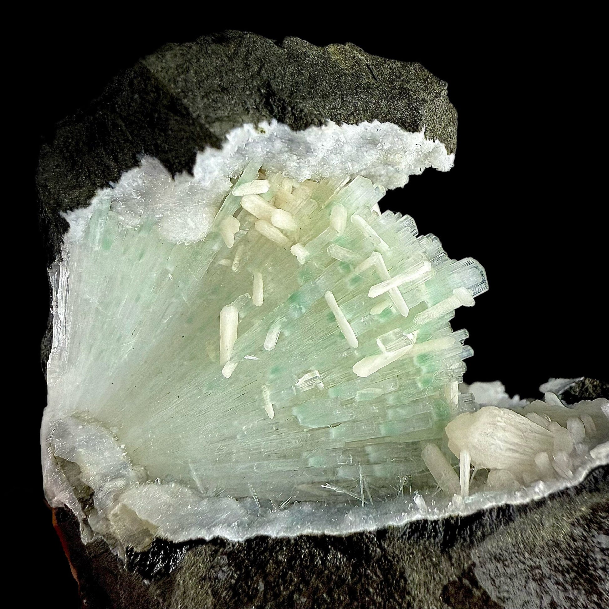 RARE Green Natrolite with Stilbite on Chalcedony | SELF STANDING | Indian Mineral | Superb Minerals | Rare Minerals | Collectors Piece – Natrolite