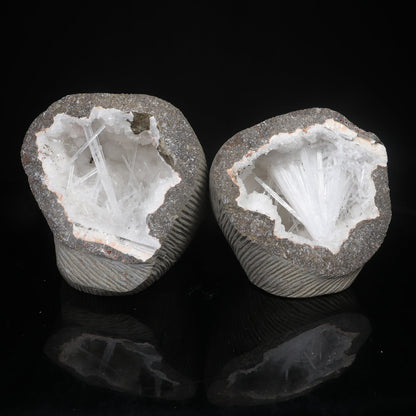 Scolecite Spray Inside Complete Geode Natural Mineral Specimen – Scolecite