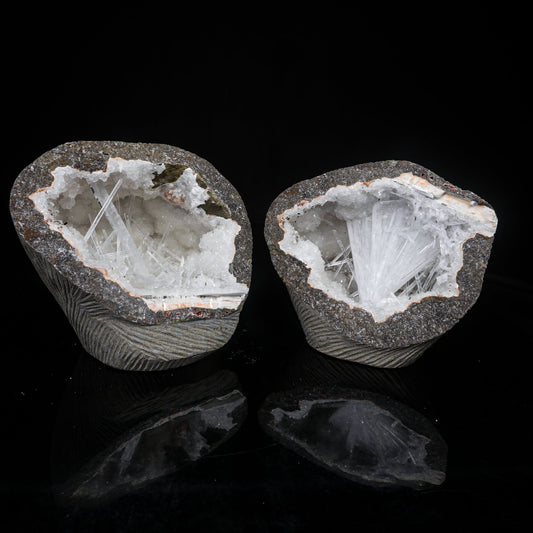 Scolecite Spray Inside Complete Geode Natural Mineral Specimen – Scolecite
