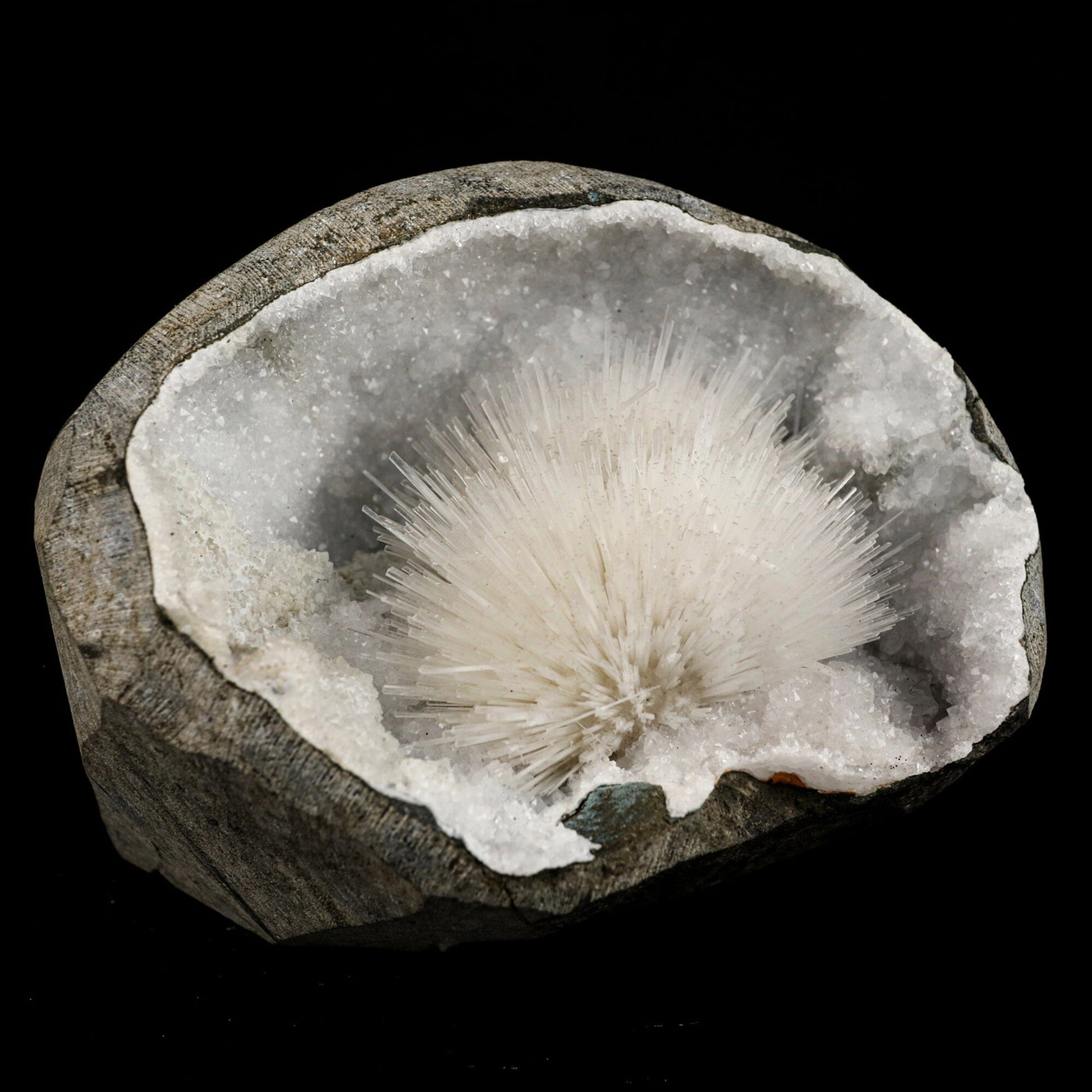Scolecite Spray Inside MM Quartz Geode Natural Mineral Specimen – Scolecite