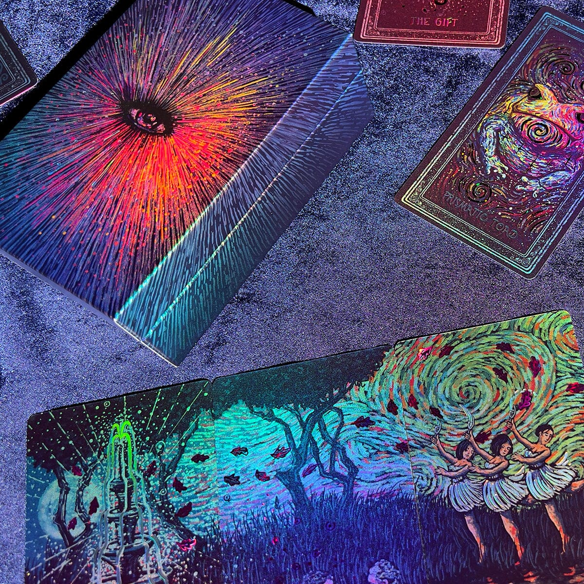 The Illuminated Prisma Visions Tarot (10th Anniversary Edition) – Deck