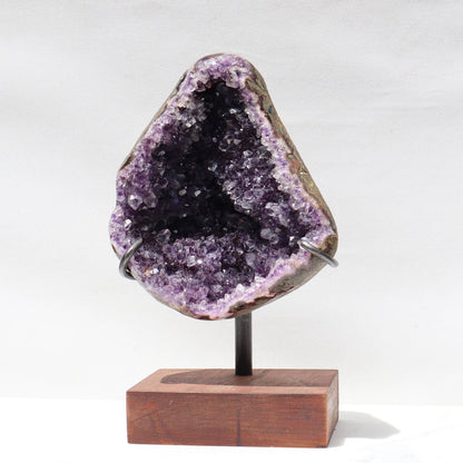 Dazzling Lavender Geode Fragment – Amethysts Crystals mounted