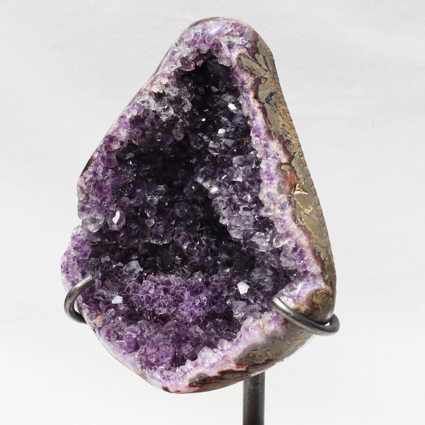 Dazzling Lavender Geode Fragment – Amethysts Crystals mounted