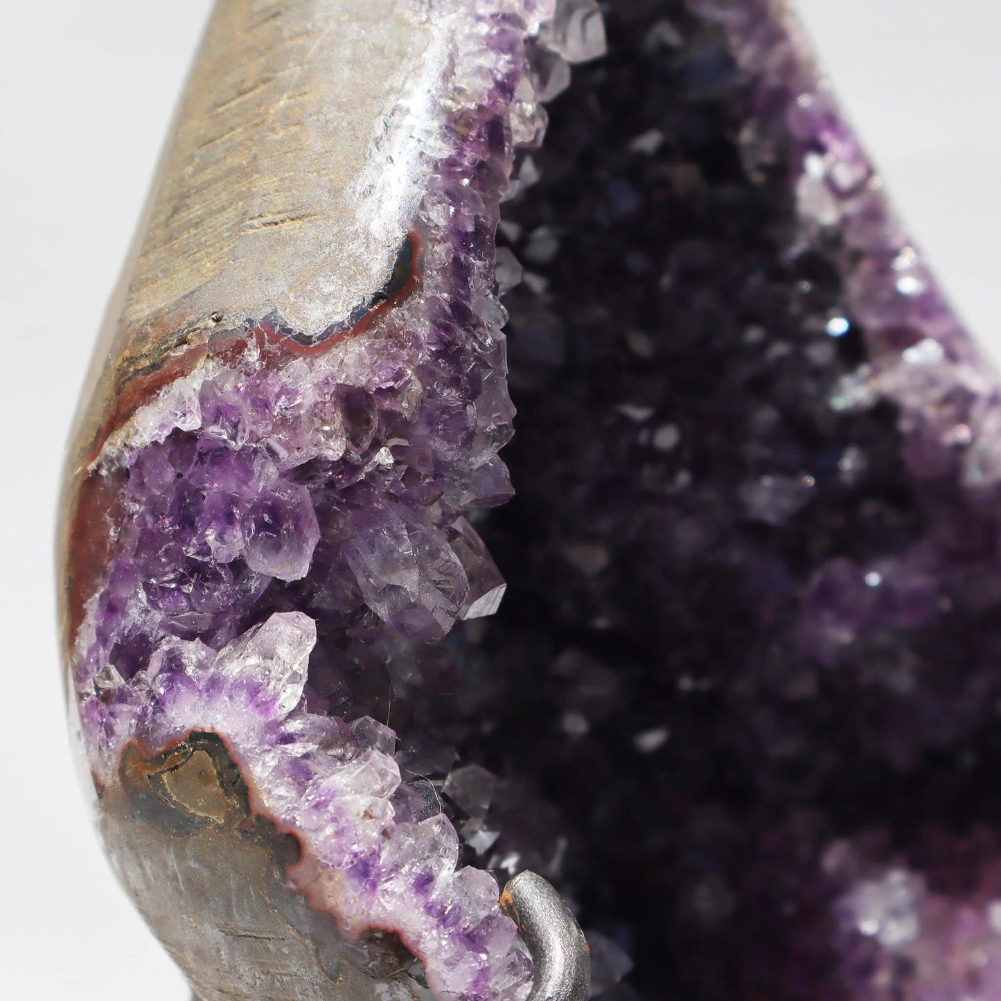 Dazzling Lavender Geode Fragment – Amethysts Crystals mounted