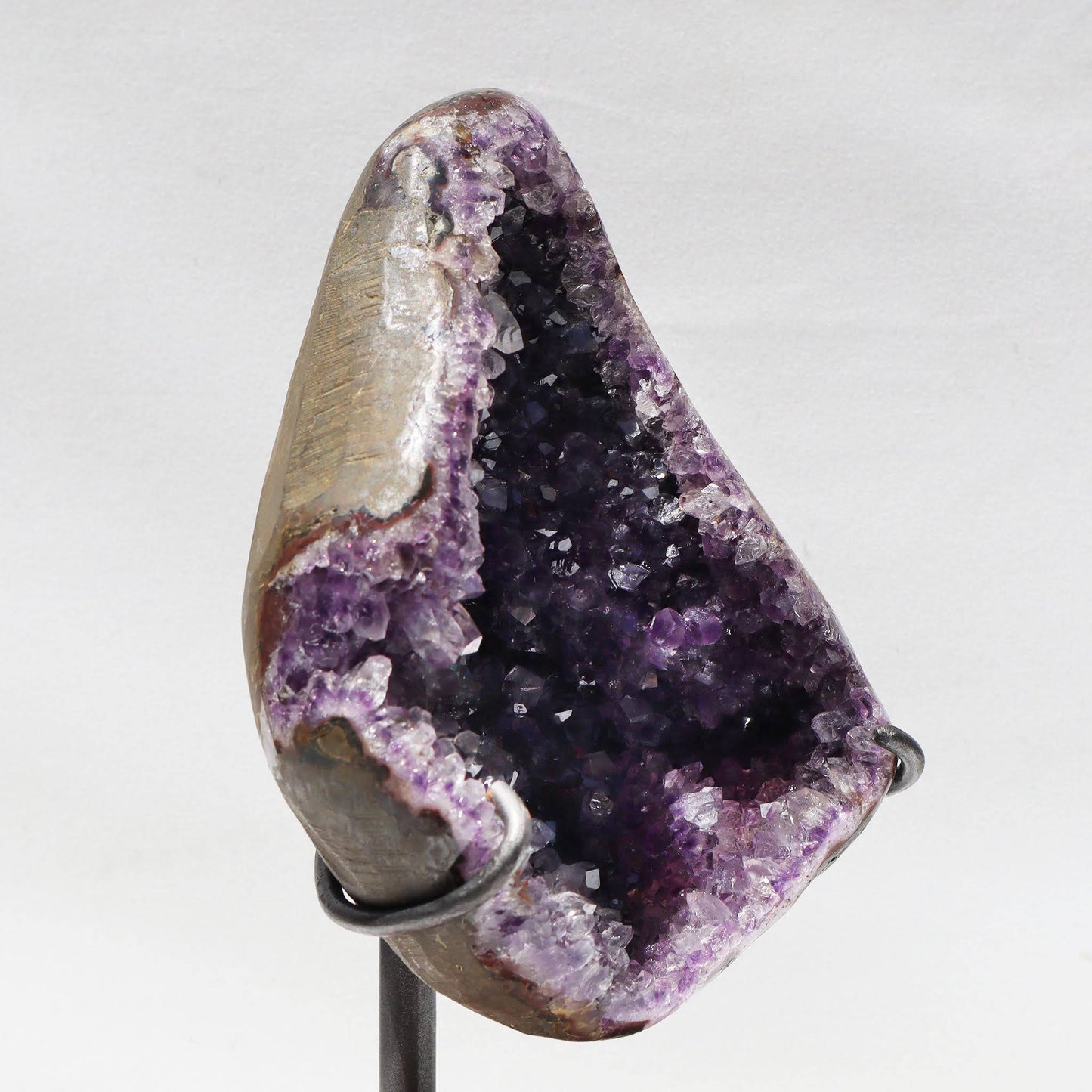 Dazzling Lavender Geode Fragment – Amethysts Crystals mounted