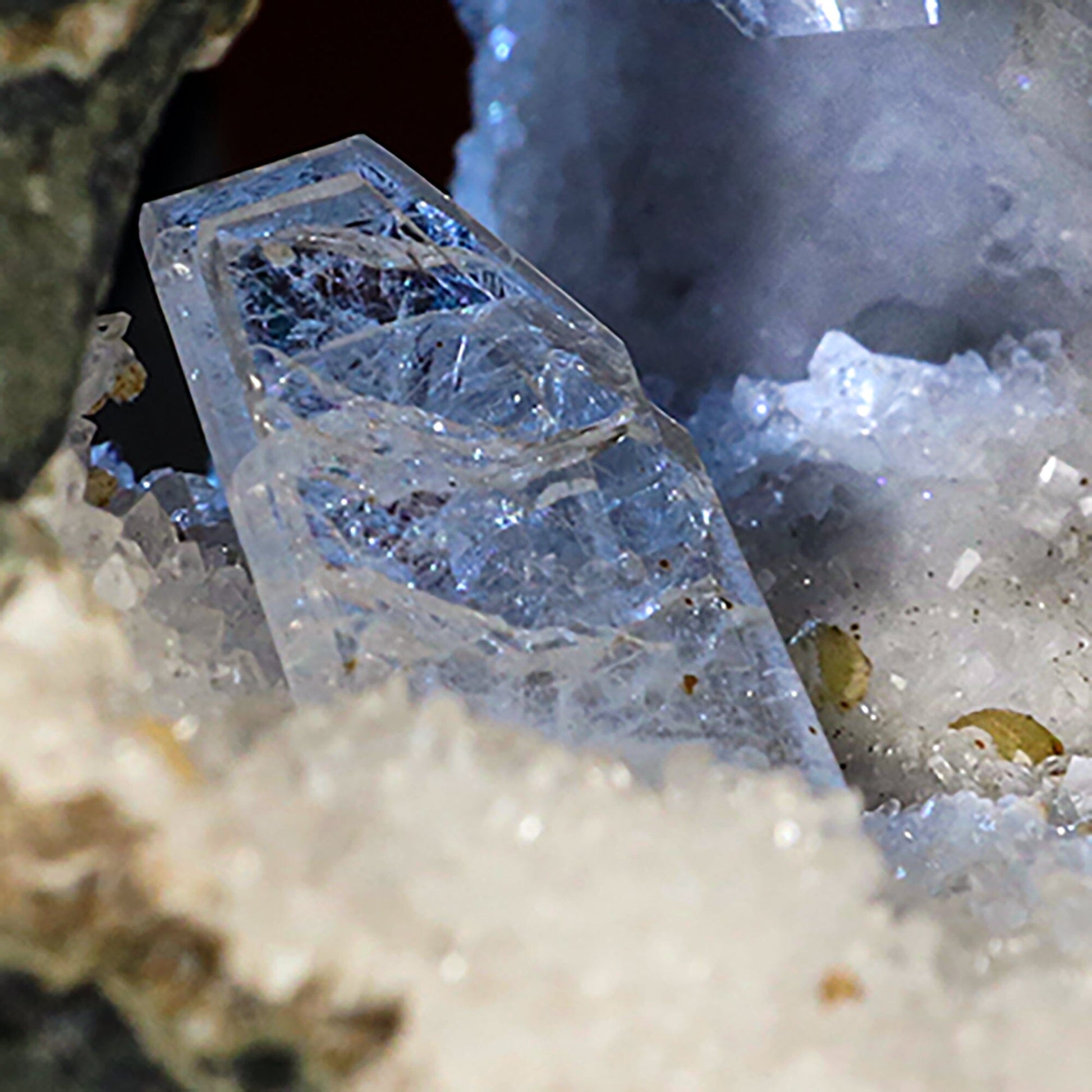 Yugawarlite Rare Natural Mineral Specimen – Yugawarlite